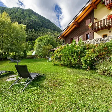 La Luge D'antan Bed & Breakfast Brusson