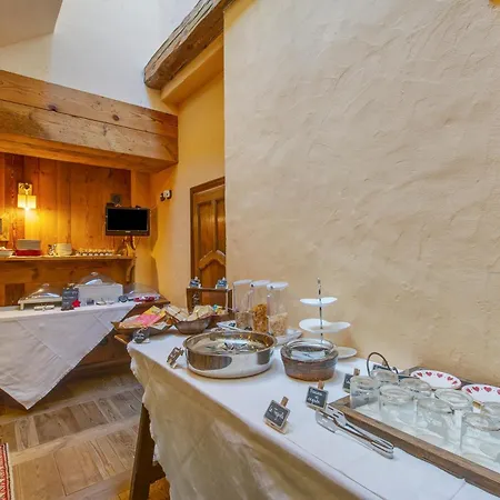 La Luge D'antan Bed & Breakfast *